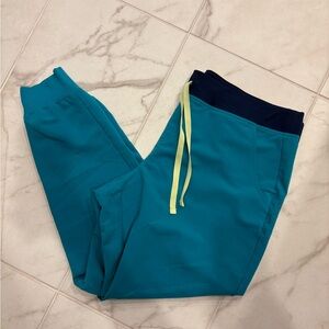 FIGS Women Jogger Style Scrub Pants
